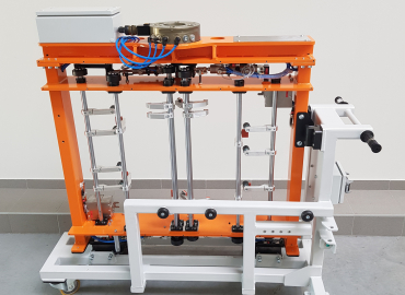 Pneumatikus termékmegfogó automata robotos állomáshoz